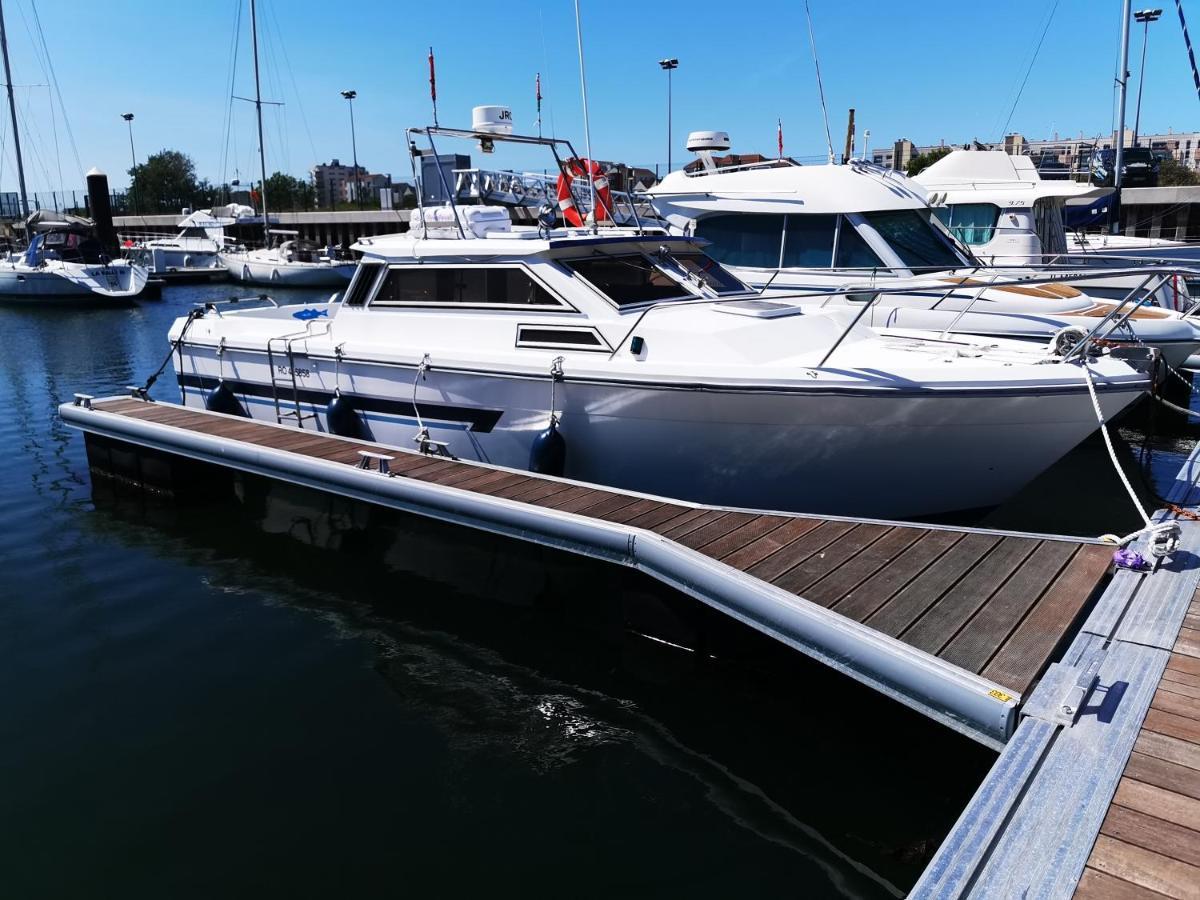 Botel Nuit Insolite Sur Un Bateau Chauffe *